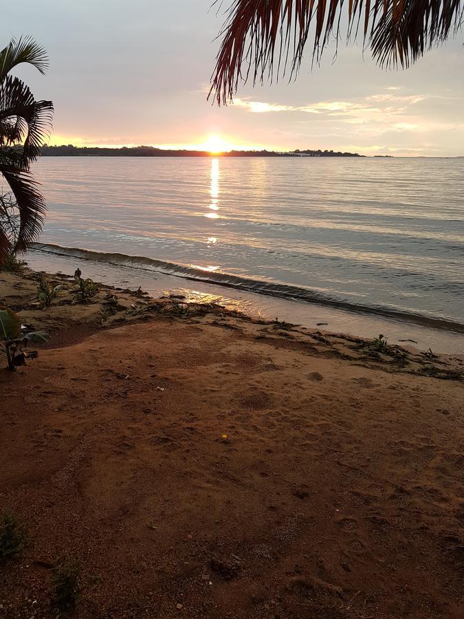 The Palms Beach Hotel And Restaurant Limited Entebbe Exterior photo